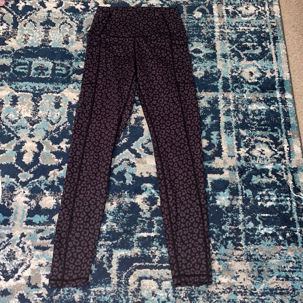 Ethos patterned leggings